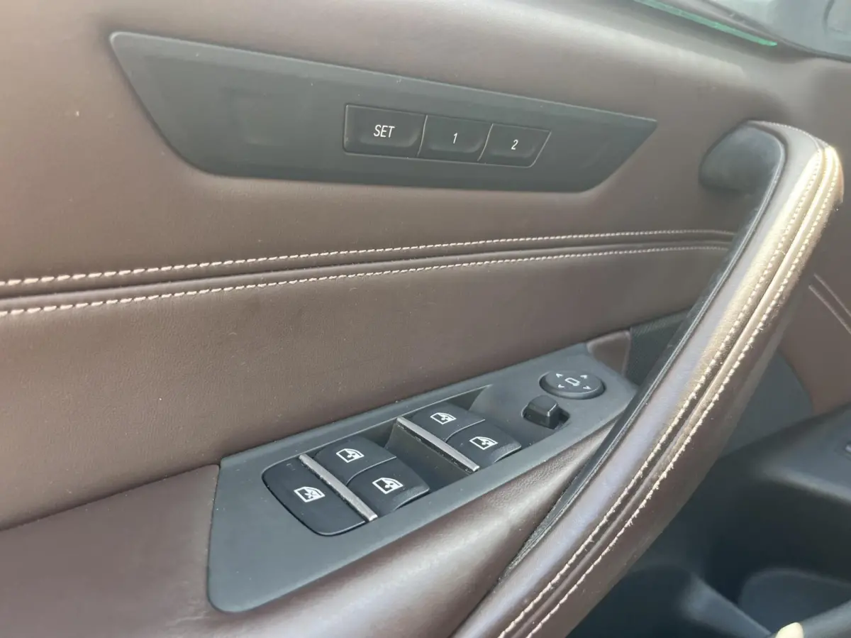 520i M-SPORT NL AUTO NAPPA+MEMORY+19INCH NL AUTO