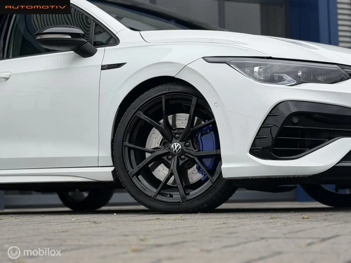 2.0 TSI R 4Motion PANO / AKRA / IQ-light / H&k