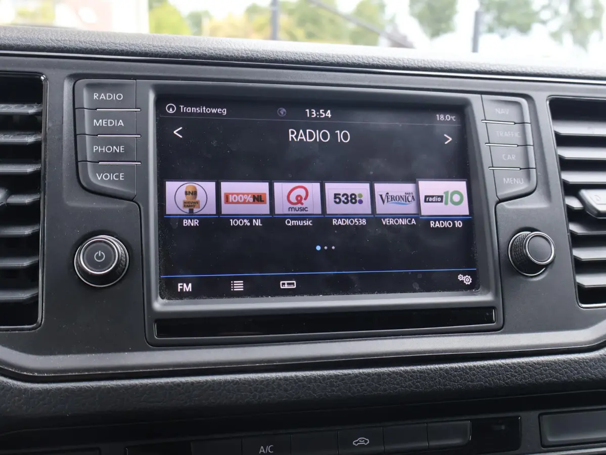 35 2.0 TDI 140 PK DSG L4H3 + 3000 KG TREKHAAK | CAMERA | CARPLAY | NAVIGATIE