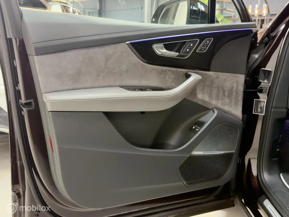60 TFSI e Quattro Competition S-Line | Pano | Matrix | Soft-Close | Luchtvering | B&O+ | Exclusive | 22" | Stoelverwarming & -koeling | 456PK