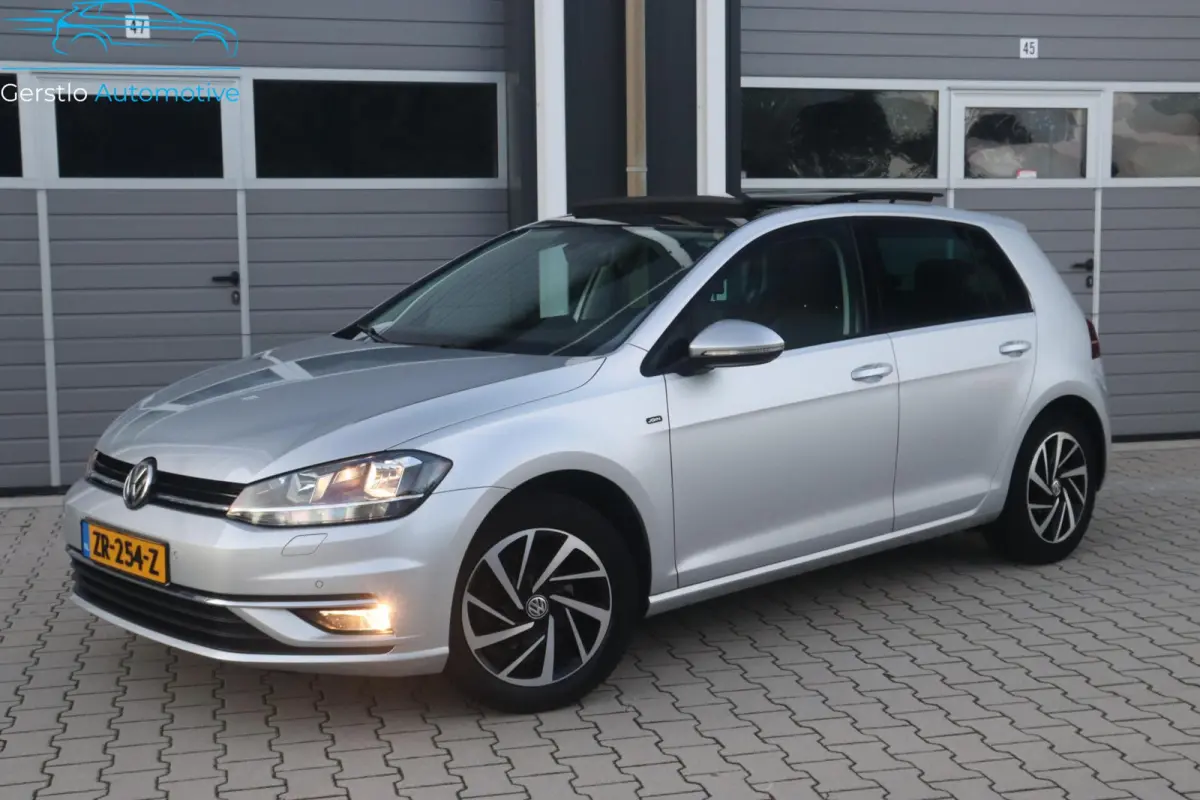 1.0 TSI Highline Pano Trekhaak