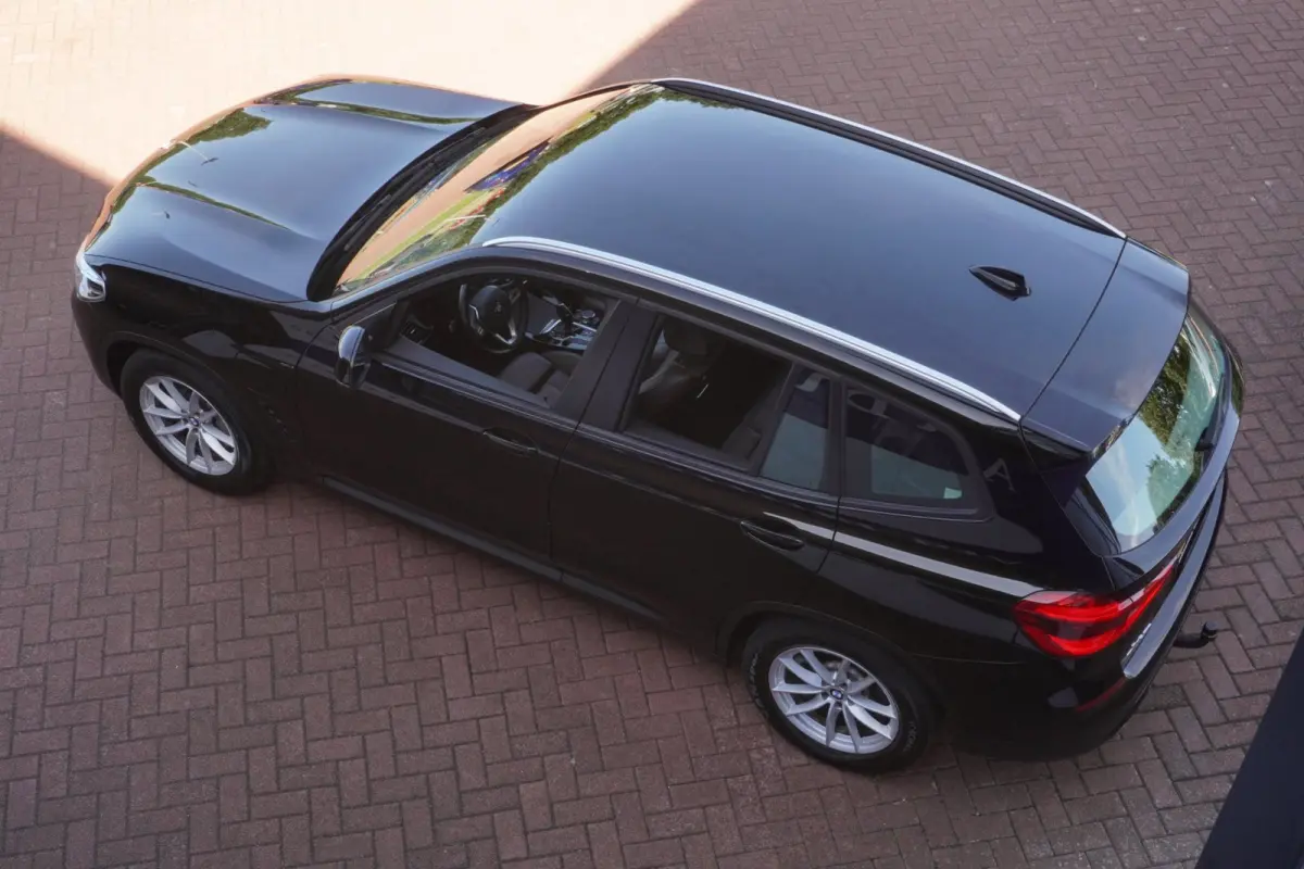 XDrive30e Business Edition Sport Plus+Led+Leder+Parking-Pack+Adaptief-Cruise+Elek-Klep+navigatie+NIEUWE BANDEN