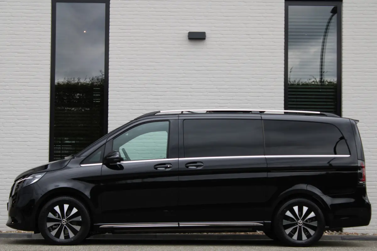 300 L2 / AMG / Panorama / Elec Stoelen / 7-Persoons / Burmester / Vol Opties / NIEUWSTAAT