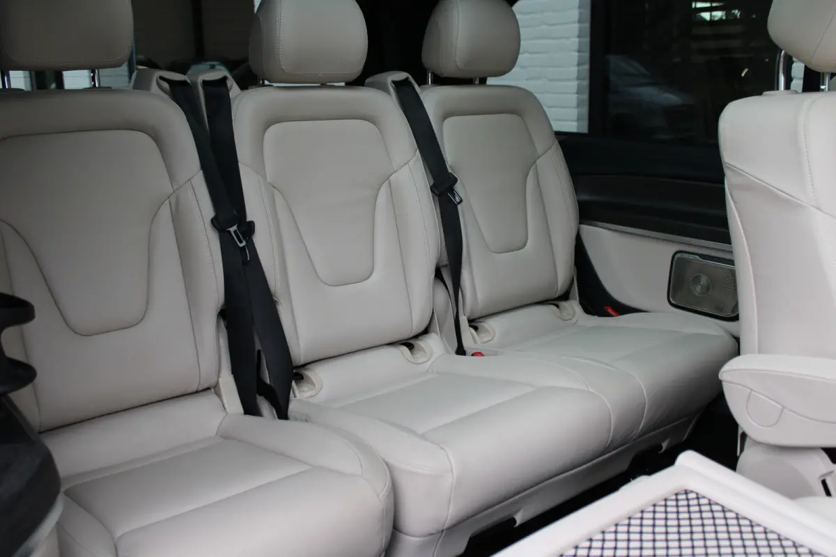 300 L2 / AMG / Panorama / Elec Stoelen / 7-Persoons / Burmester / Vol Opties / NIEUWSTAAT