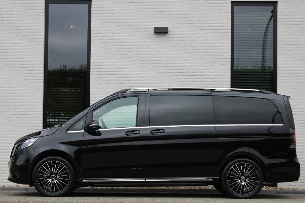 300 L2 / AMG / Panorama / Elec Stoelen / 7-Persoons / Burmester / Vol Opties / NIEUWSTAAT