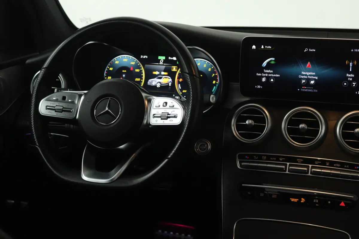 4MATIC Premium Plus (PANORAMADAK, SFEERVERLICHTING, CAMERA, ELEKT. STOELEN)