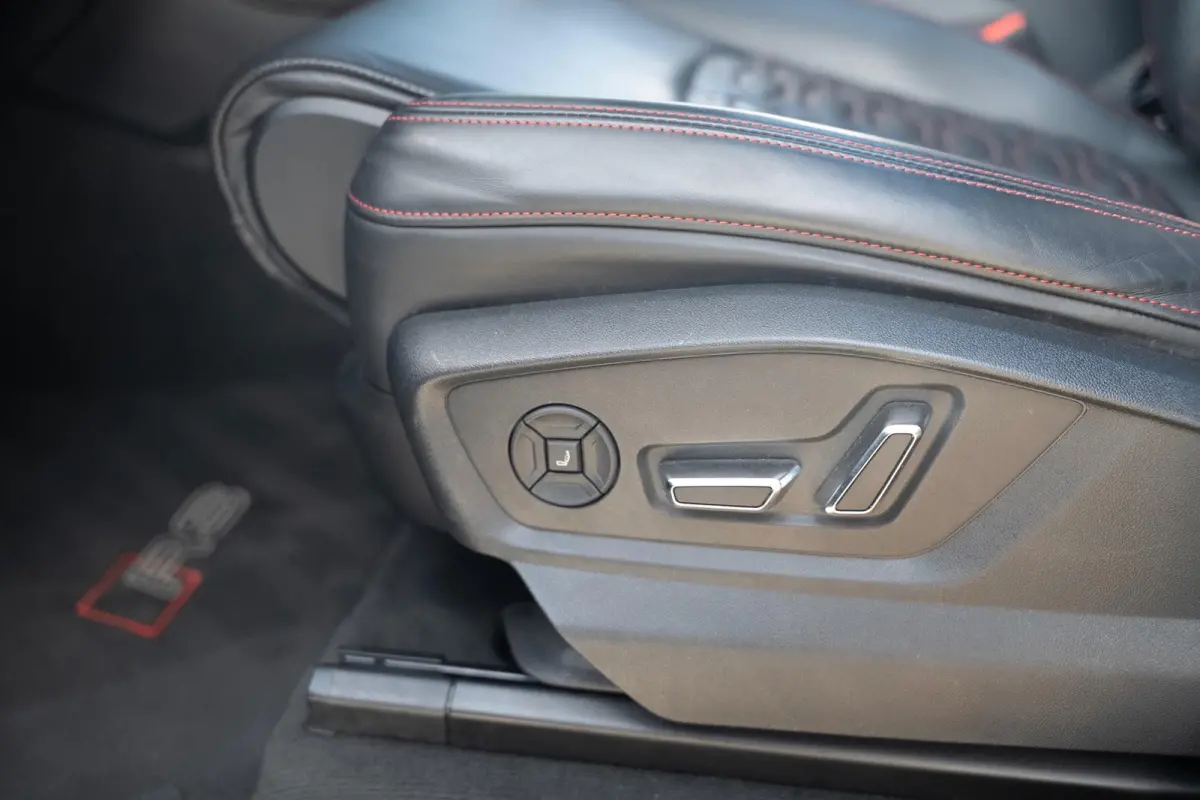 RSQ8 4.0 TFSI quattro Performance Pano|Ceramic|HuD|B&O