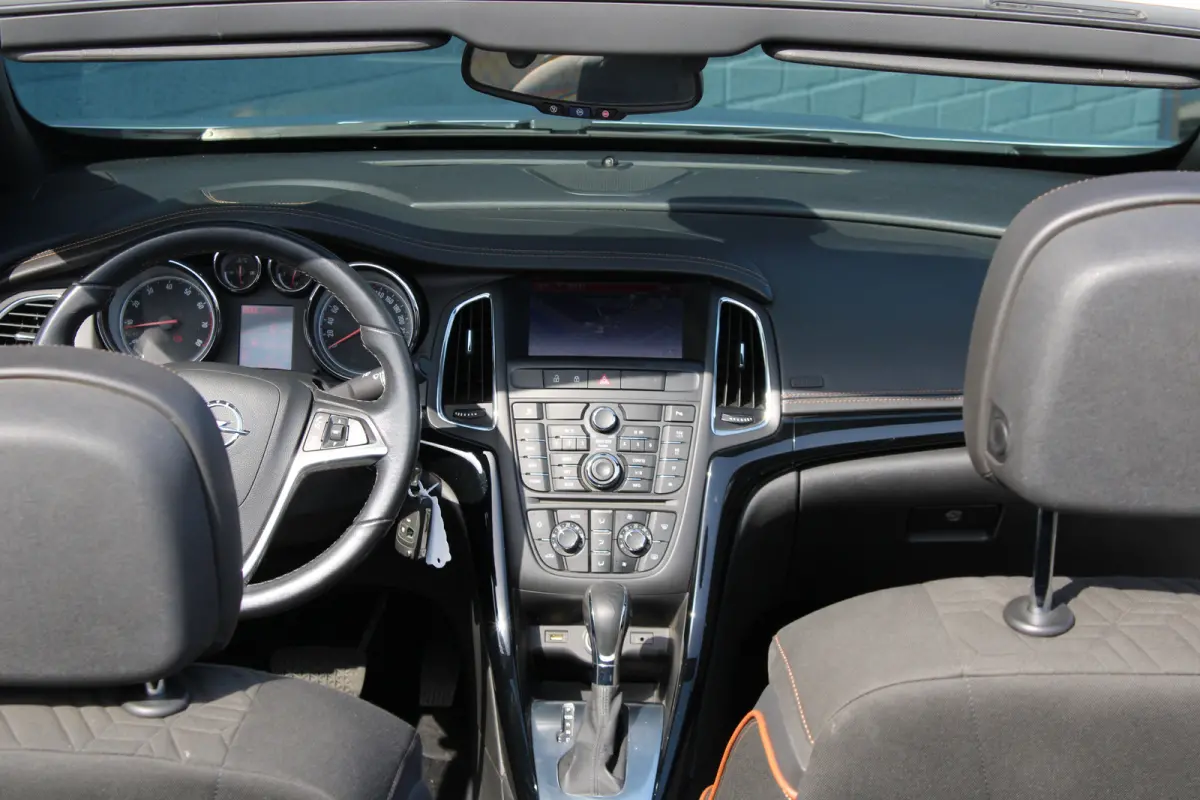 1.6 Turbo Innovation Cabrio! | Automaat! | Climate Control | Navigatie | Cruise Control |