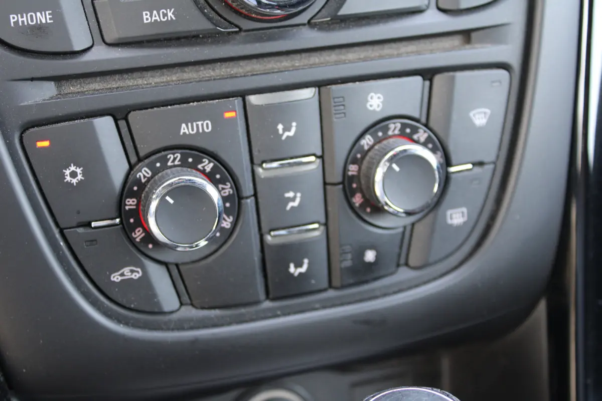 1.6 Turbo Innovation Cabrio! | Automaat! | Climate Control | Navigatie | Cruise Control |