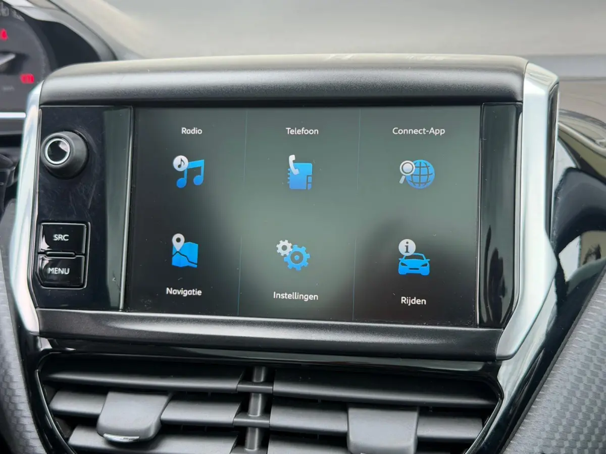 1.2 Executive/PANO/STOELV/CARPLAY/TREKH/APK/NAP