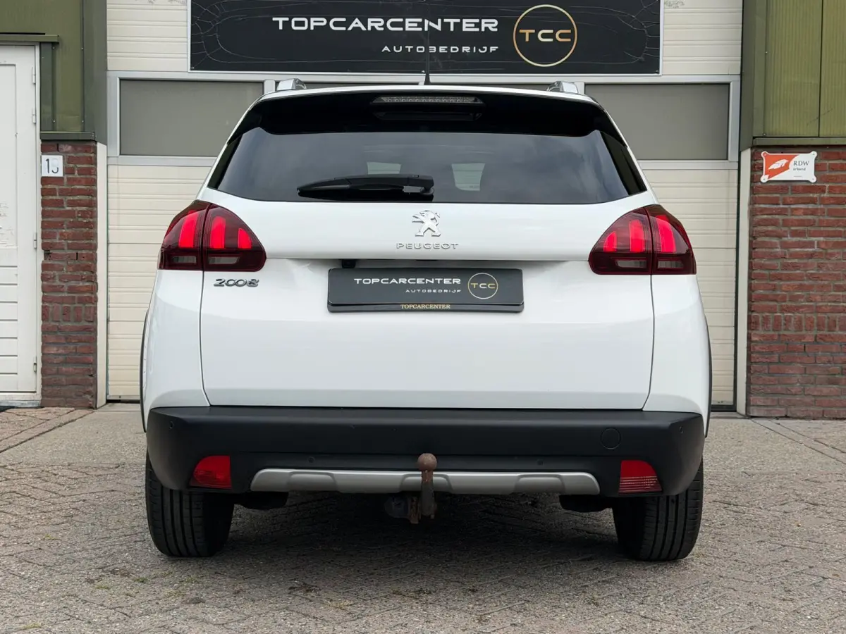 1.2 Executive/PANO/STOELV/CARPLAY/TREKH/APK/NAP