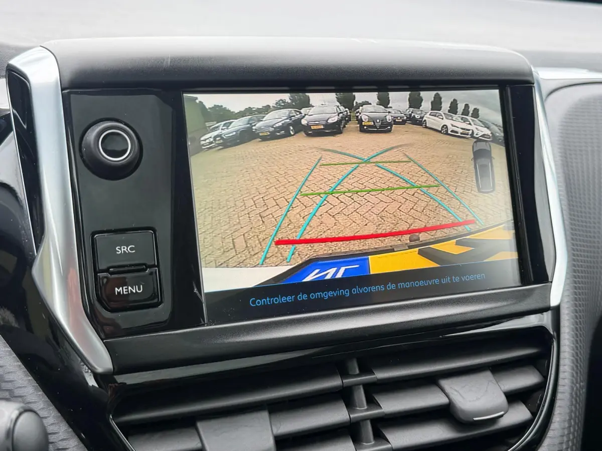 1.2 Executive/PANO/STOELV/CARPLAY/TREKH/APK/NAP
