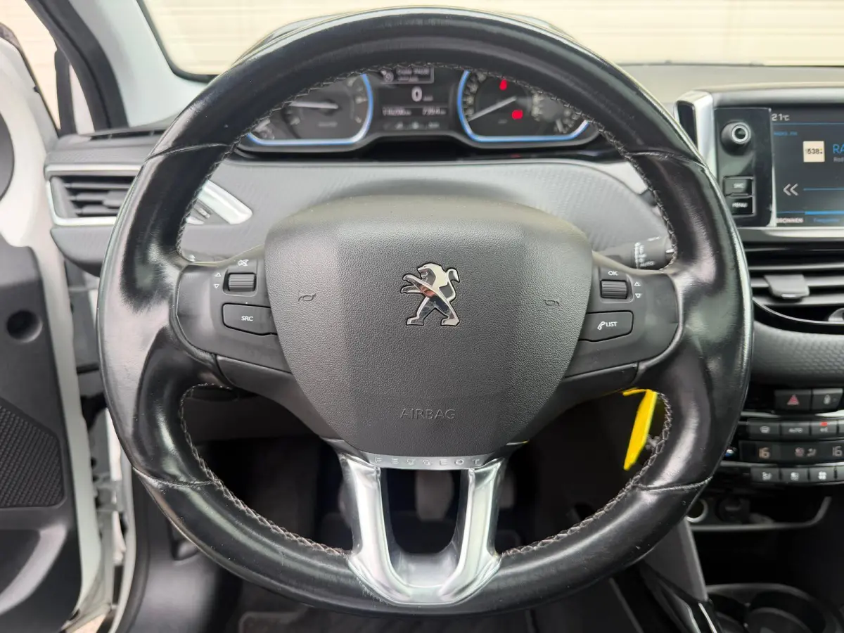 1.2 Executive/PANO/STOELV/CARPLAY/TREKH/APK/NAP