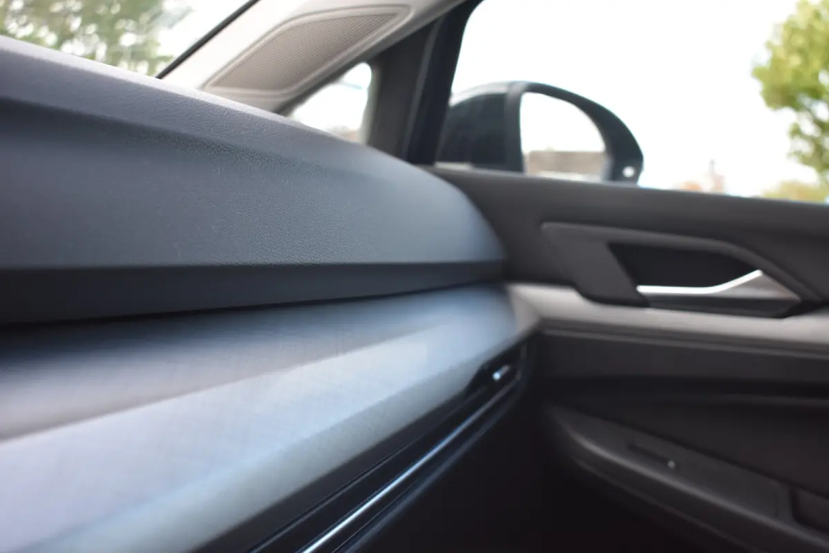 1.0 eTSI 110PK DSG-7 Life | NAVIGATIE | ADAPT. CRUISE | ALL SEASONBANDEN | APP CONNECT | 16 INCH
