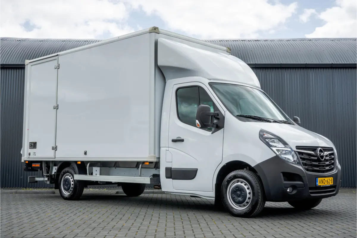 **2.3 CDTI BiTurbo | Bakwagen met Laadklep | Euro 6 | 146 PK | Airco | Cruise | Navigatie | MF Stuur**
