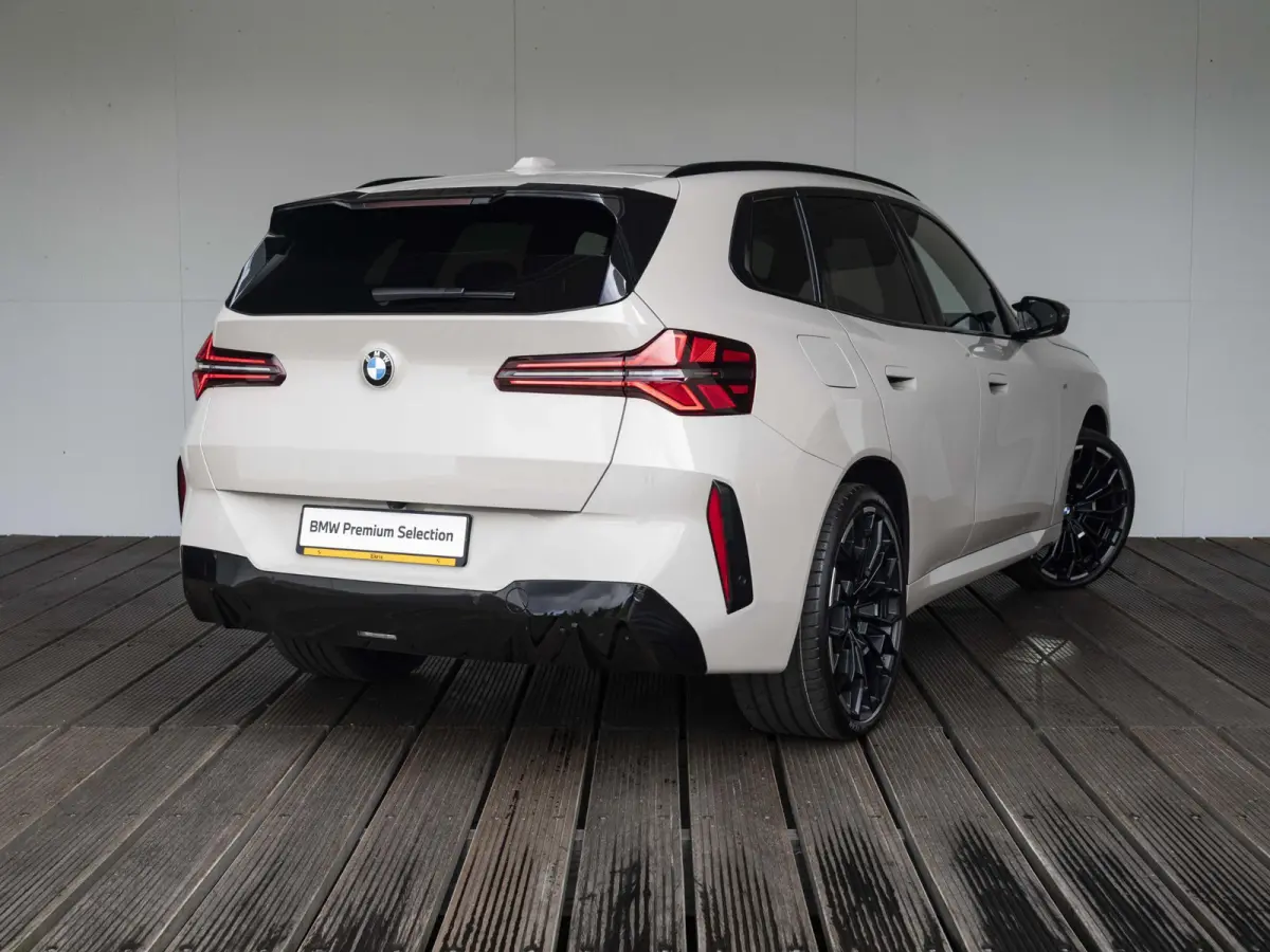 xDrive30e | M Sportpakket Pro | Premium Pack | Comfort Access | Driving Assistant Professional | Harman Kardon | Panoramadak | Stuurwielrand Verwarmd | Trekhaak