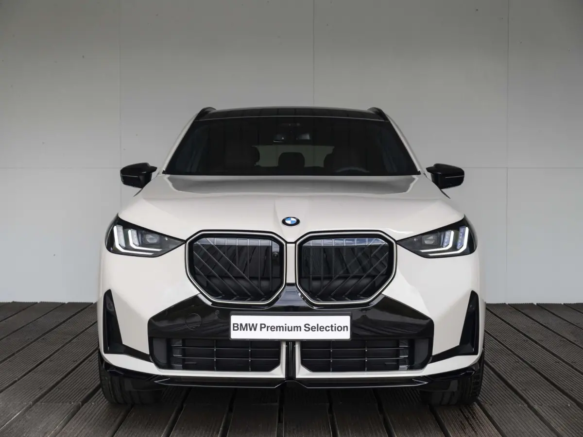 xDrive30e | M Sportpakket Pro | Premium Pack | Comfort Access | Driving Assistant Professional | Harman Kardon | Panoramadak | Stuurwielrand Verwarmd | Trekhaak