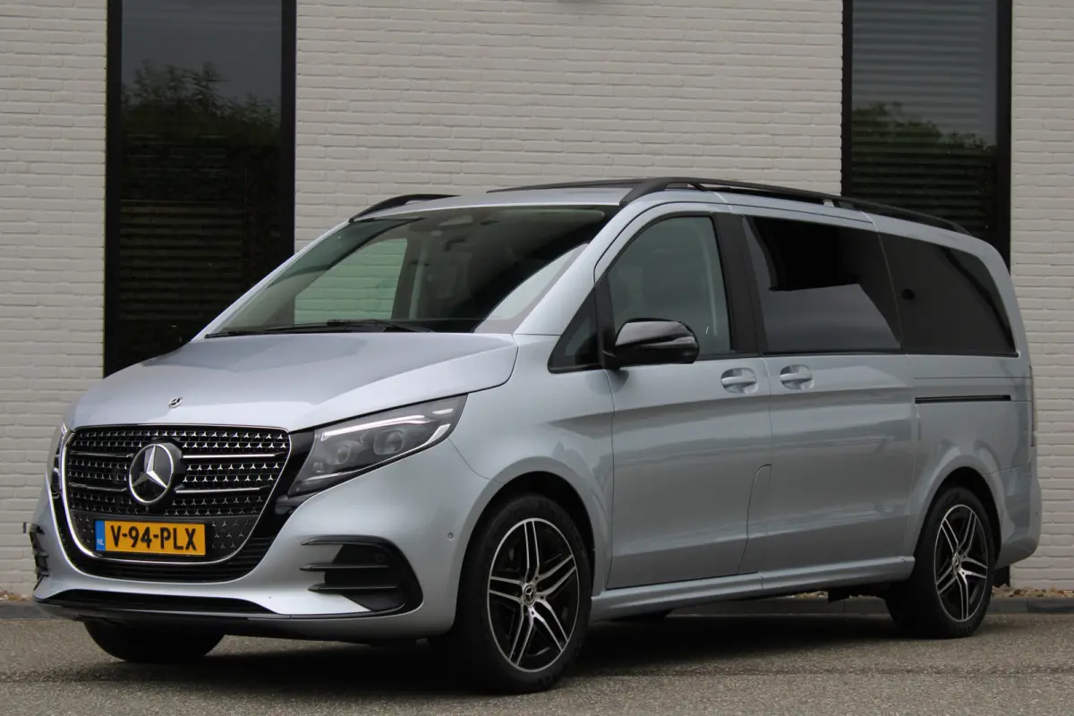 250d / DC / 4-Matic / AMG / Panorama / 2x Elec Schuifd / 360 Cam / Burmester / Vol Opties / NIEUWSTAAT