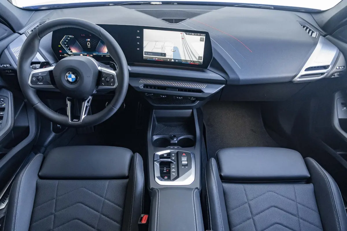 120 | M Sportpakket Pro | Comfort Access | Driving Assistant Plus | M Adaptief Onderstel | Stuurwielrand verwarmd | Sportstoelen | 18 inch