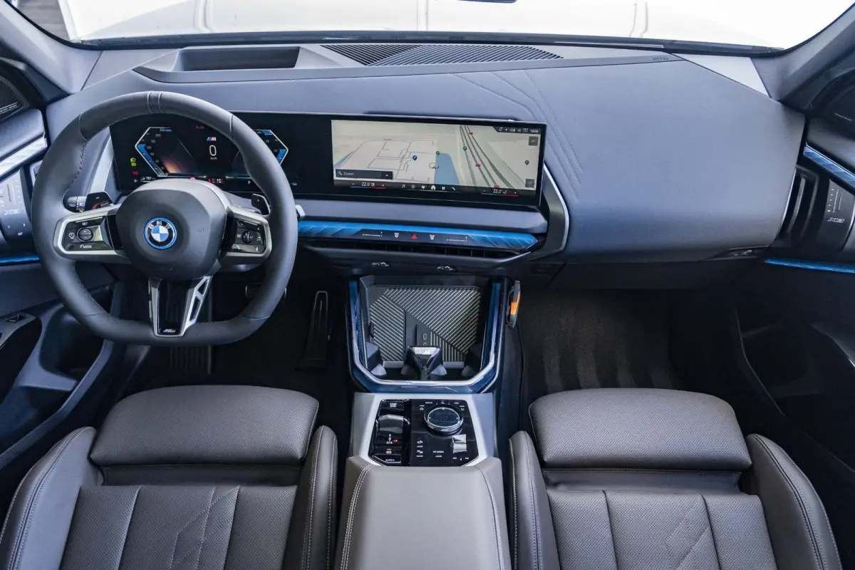 xDrive30e | M SPortpakket Pro | Premium Pack | Comfort Access | Driving Assistant Plus | Panoramadak | Harman Kardon | Stoelventilatie | Trekhaak