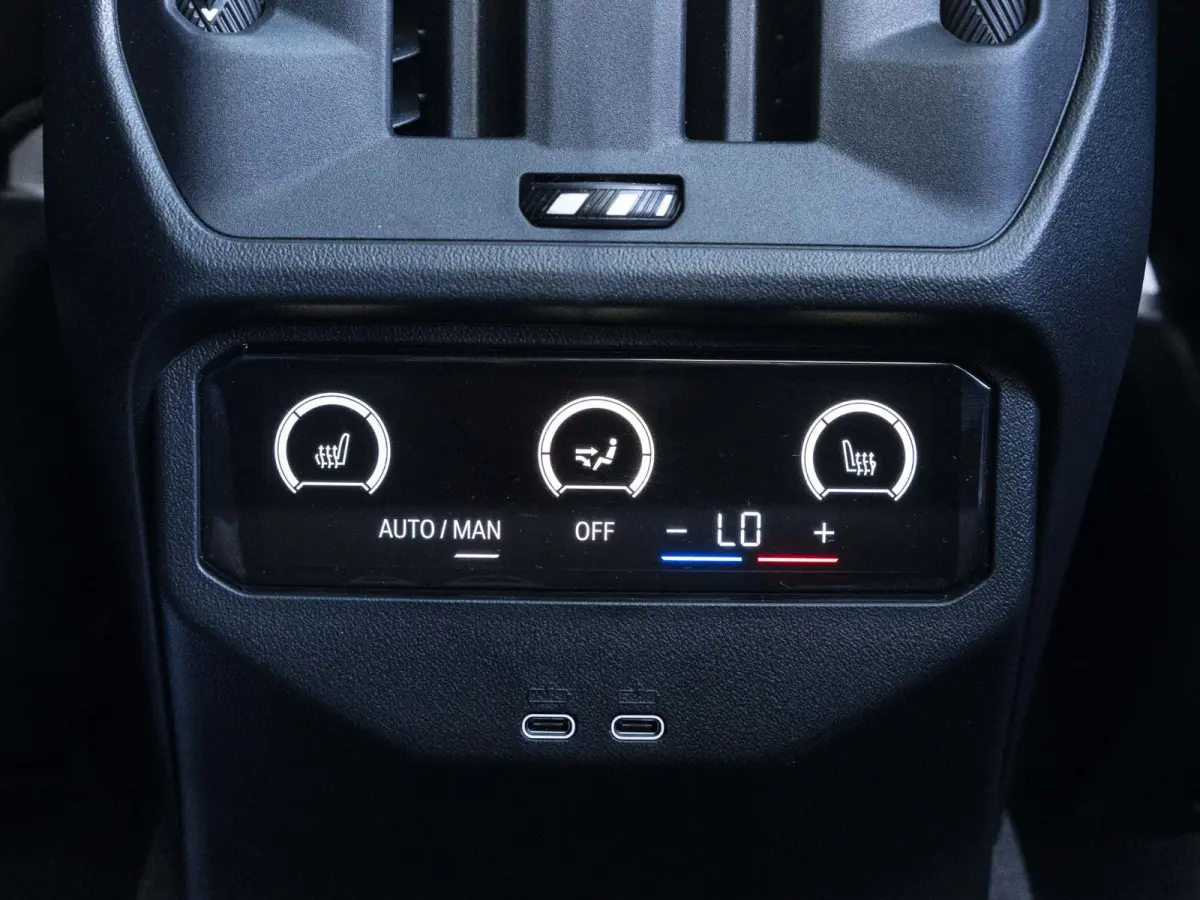 xDrive30e | M SPortpakket Pro | Premium Pack | Comfort Access | Driving Assistant Plus | Panoramadak | Harman Kardon | Stoelventilatie | Trekhaak