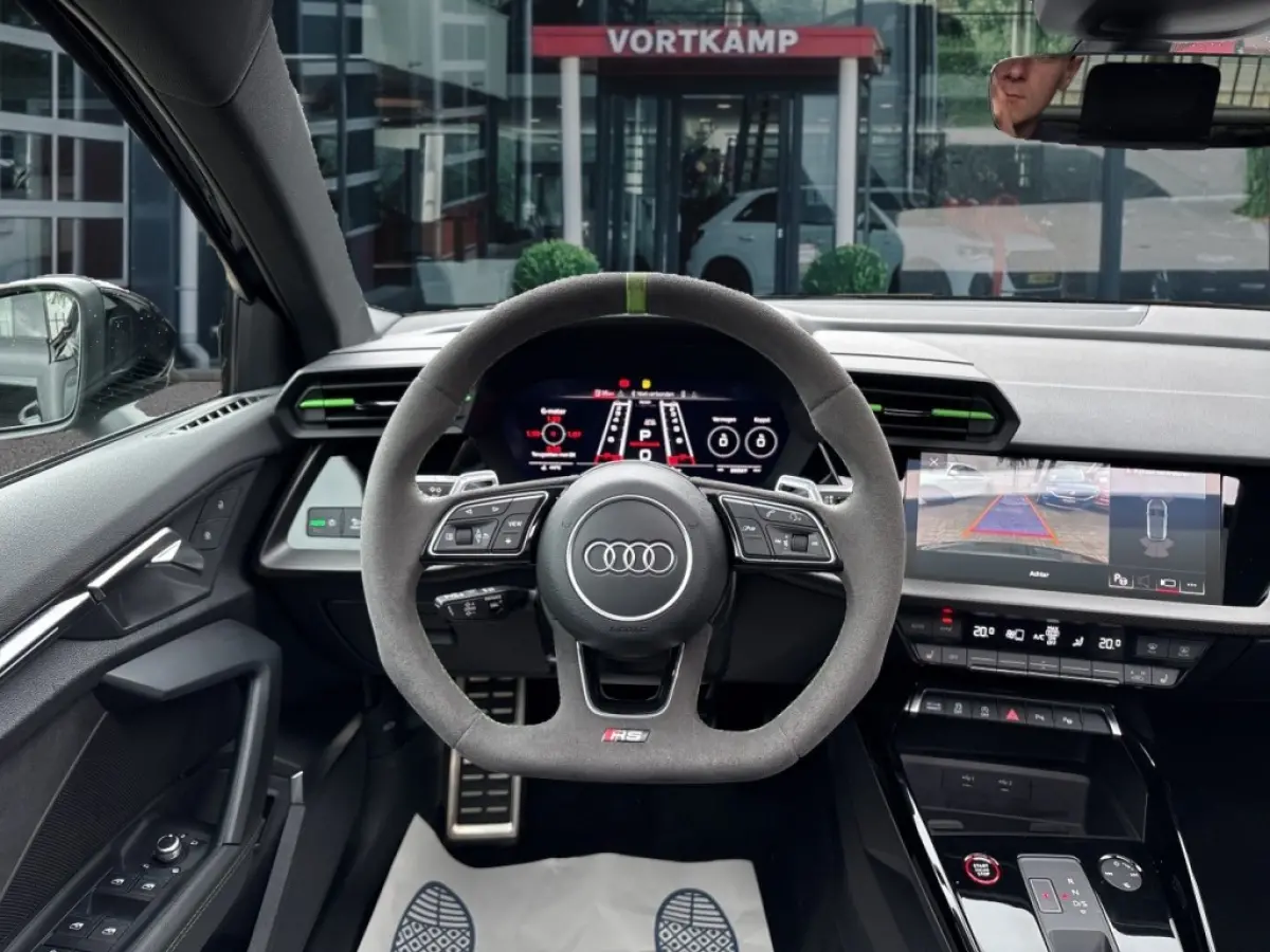 Rs3 2.5 TFSI QUATTRO HULK EDITION PANO-DAK/LEDER/CAMERA/B&O/ELEK-KLEP/ALCAN-STUUR