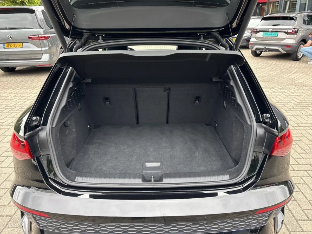 Rs3 2.5 TFSI QUATTRO HULK EDITION PANO-DAK/LEDER/CAMERA/B&O/ELEK-KLEP/ALCAN-STUUR