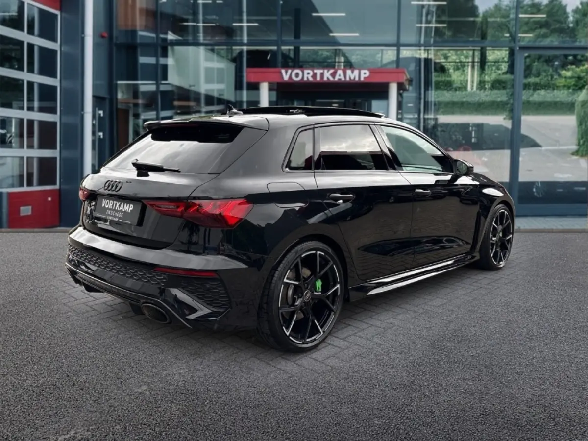 Rs3 2.5 TFSI QUATTRO HULK EDITION PANO-DAK/LEDER/CAMERA/B&O/ELEK-KLEP/ALCAN-STUUR