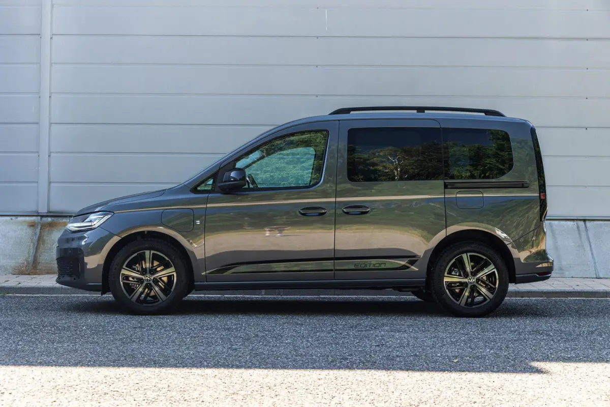 Kombi 1.5 TSI 150pk DSG Hybride Limited Edition | Trekhaak | Winter Pakket | Navigatie