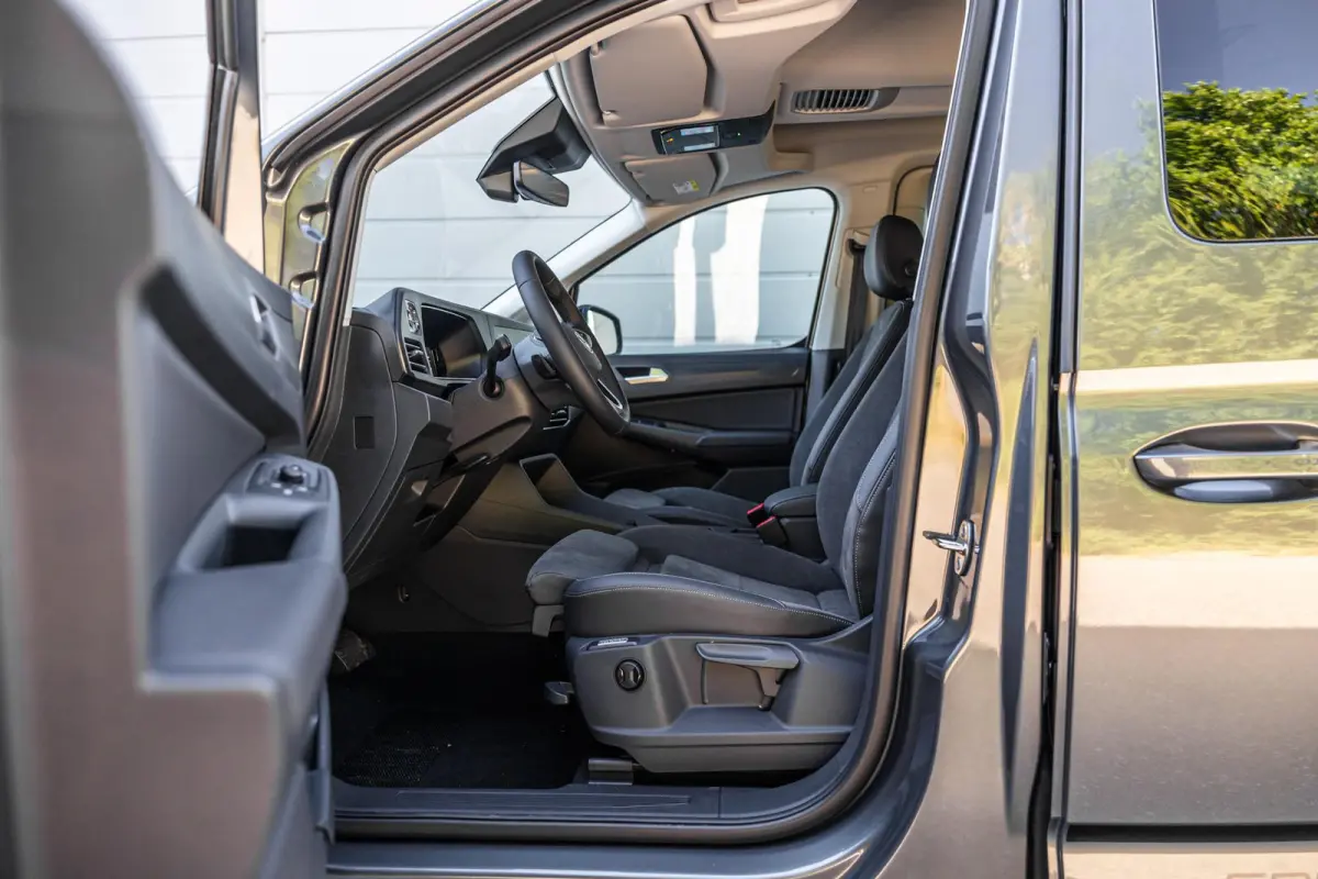 Kombi 1.5 TSI 150pk DSG Hybride Limited Edition | Trekhaak | Winter Pakket | Navigatie