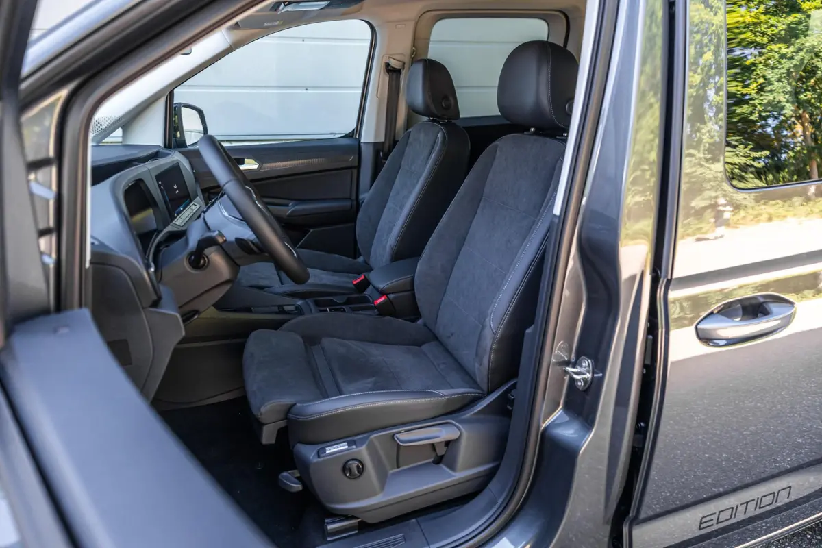 Kombi 1.5 TSI 150pk DSG Hybride Limited Edition | Trekhaak | Winter Pakket | Navigatie