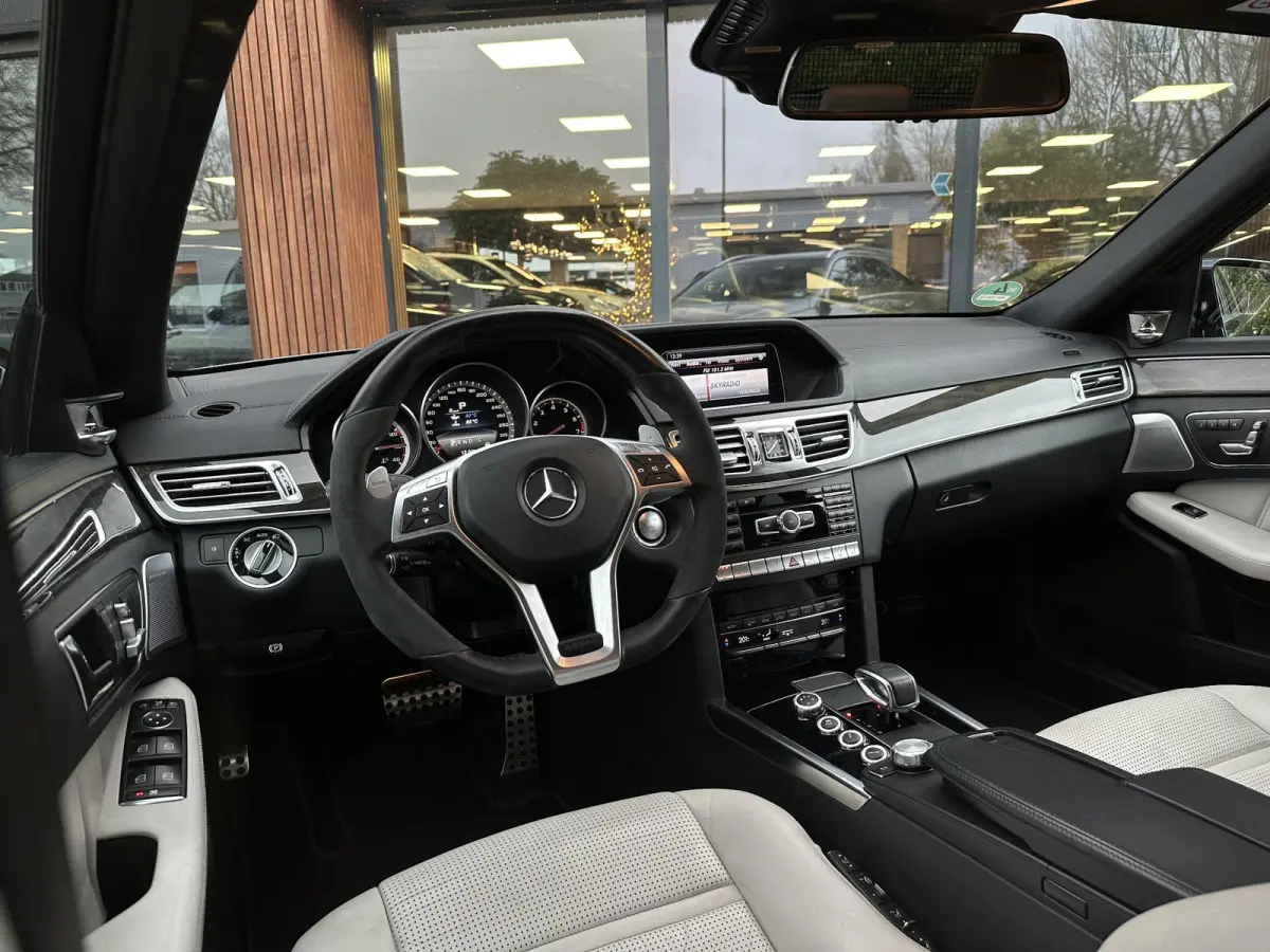 AMG 63 S 4MATIC Adapt. Cruise B&O Nappa Leder Multicontourstoelen IWC 360Cam 19''LM