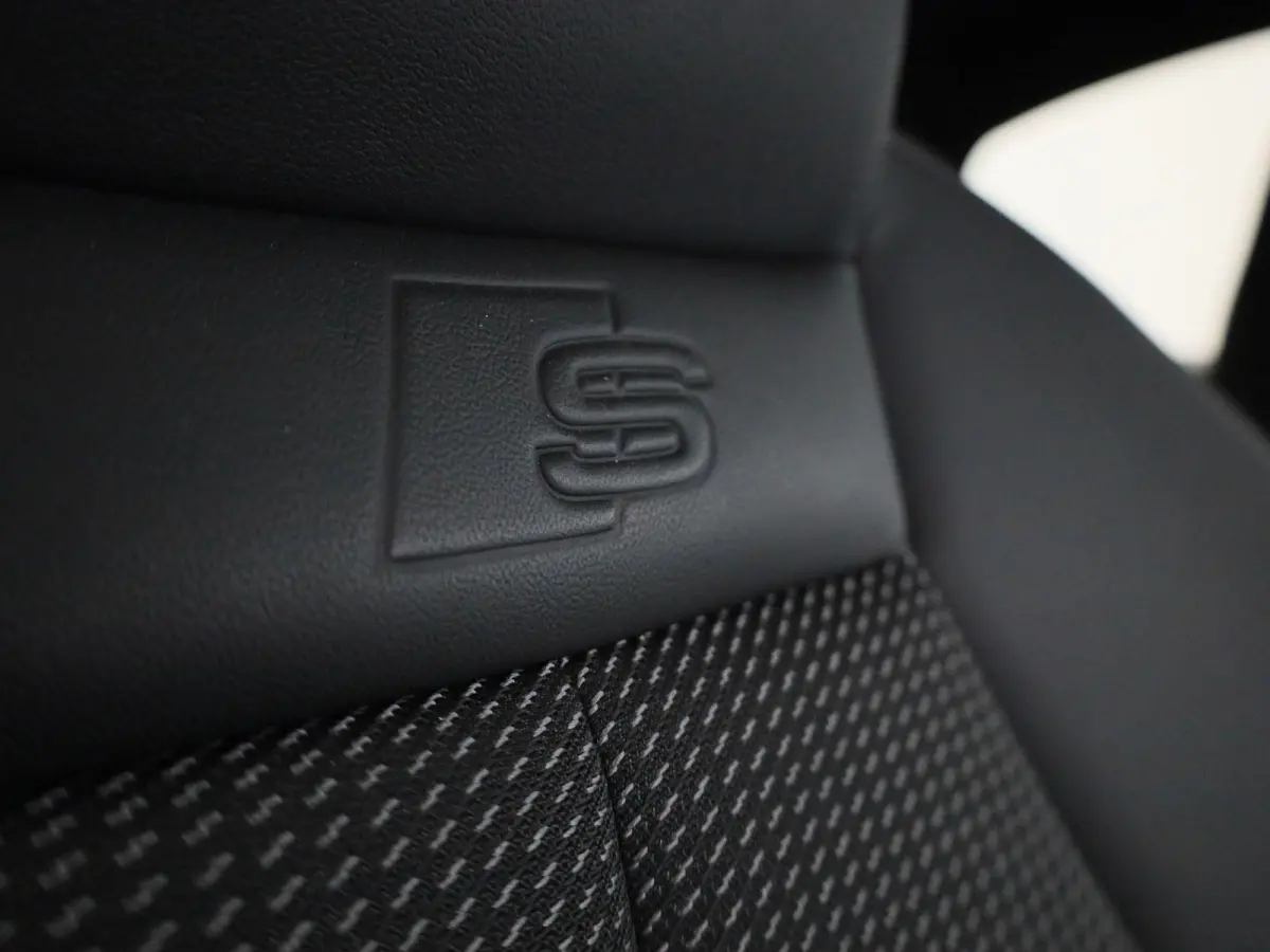 30 TFSI S edition | NAVIGATIE | DIGITAAL DASHBOARD | CLIMATE CONTROL | ADAPTIEF CRUISECONTROL | AUDI SPORT | LMV | LED |