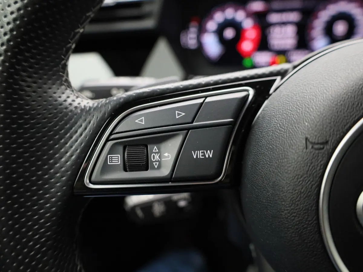 30 TFSI S edition | NAVIGATIE | DIGITAAL DASHBOARD | CLIMATE CONTROL | ADAPTIEF CRUISECONTROL | AUDI SPORT | LMV | LED |