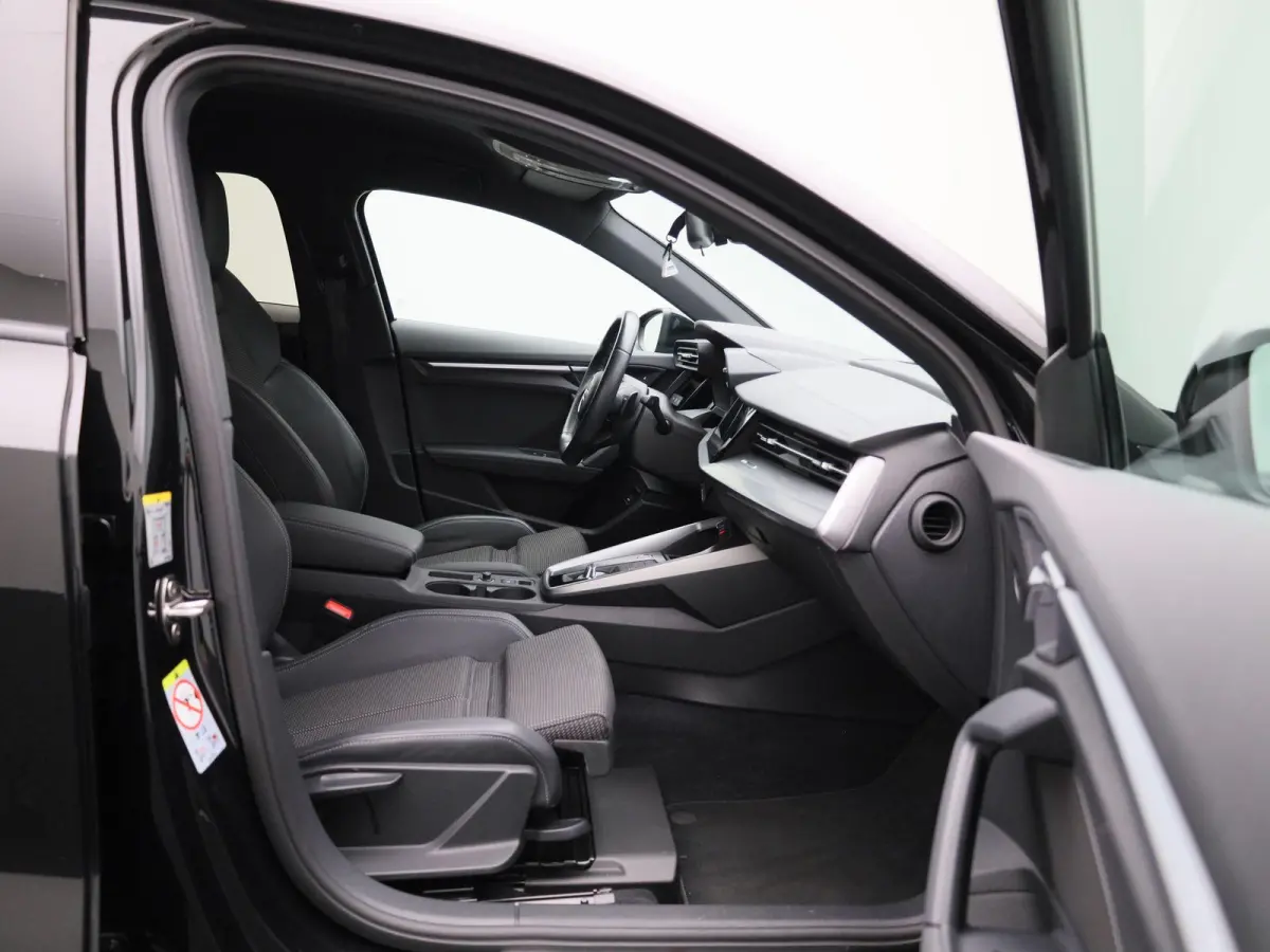 30 TFSI S edition | NAVIGATIE | DIGITAAL DASHBOARD | CLIMATE CONTROL | ADAPTIEF CRUISECONTROL | AUDI SPORT | LMV | LED |
