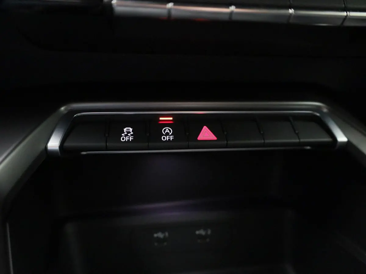 30 TFSI S edition | NAVIGATIE | DIGITAAL DASHBOARD | CLIMATE CONTROL | ADAPTIEF CRUISECONTROL | AUDI SPORT | LMV | LED |