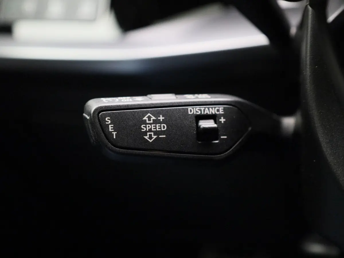 30 TFSI S edition | NAVIGATIE | DIGITAAL DASHBOARD | CLIMATE CONTROL | ADAPTIEF CRUISECONTROL | AUDI SPORT | LMV | LED |