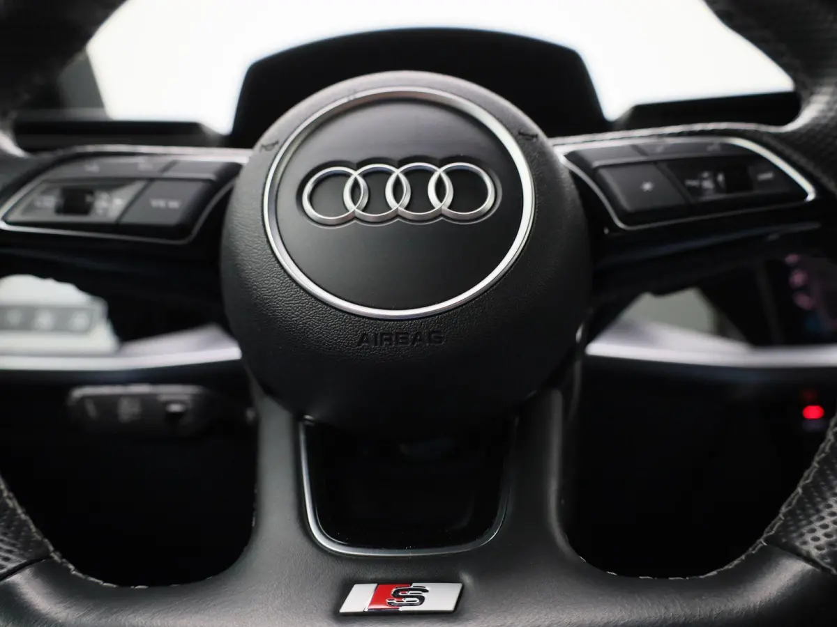 30 TFSI S edition | NAVIGATIE | DIGITAAL DASHBOARD | CLIMATE CONTROL | ADAPTIEF CRUISECONTROL | AUDI SPORT | LMV | LED |