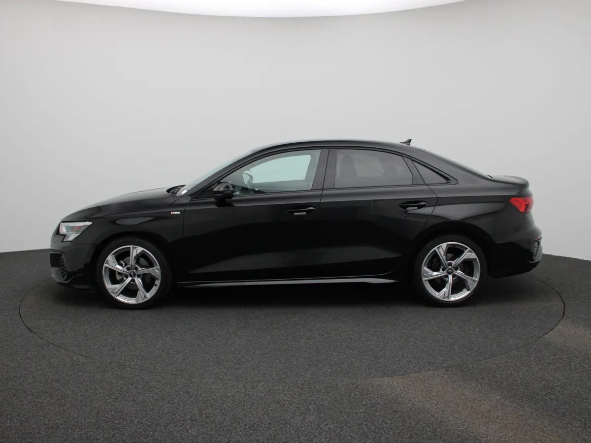 30 TFSI S edition | NAVIGATIE | DIGITAAL DASHBOARD | CLIMATE CONTROL | ADAPTIEF CRUISECONTROL | AUDI SPORT | LMV | LED |