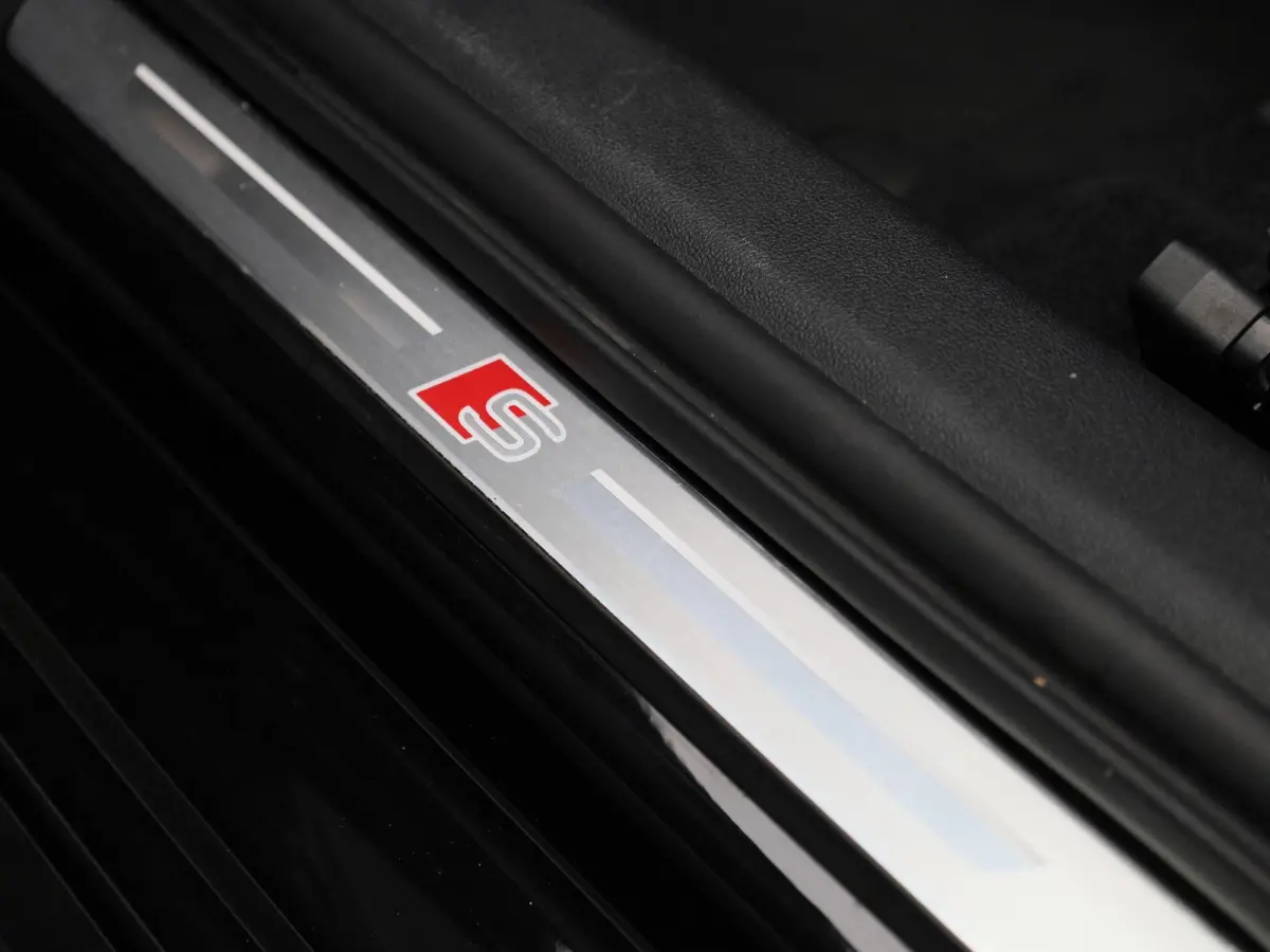 30 TFSI S edition | NAVIGATIE | DIGITAAL DASHBOARD | CLIMATE CONTROL | ADAPTIEF CRUISECONTROL | AUDI SPORT | LMV | LED |