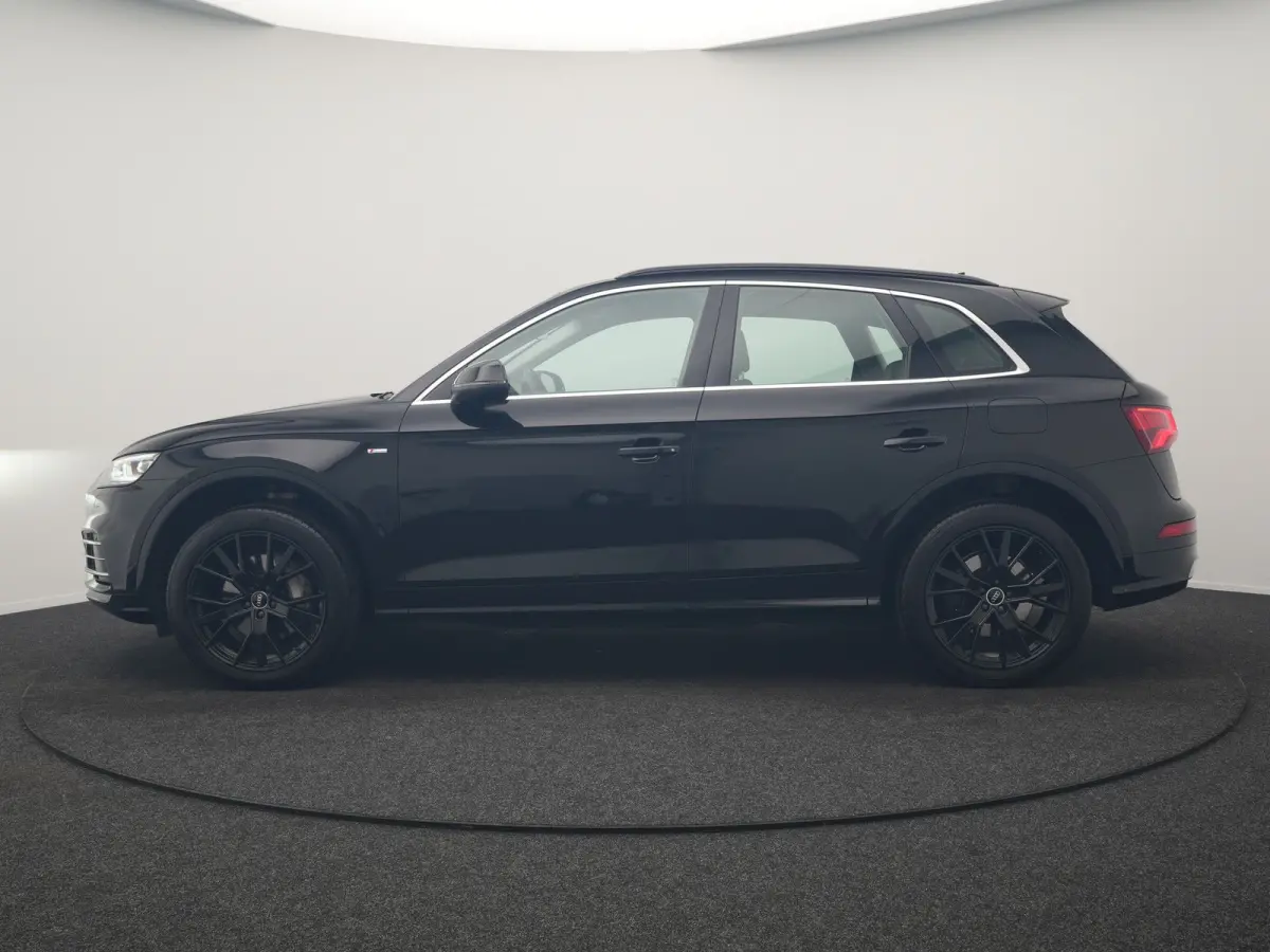 50 TFSI e Quattro S Line PHEV 300pk | Trekhaak Af Fabriek | Head Up | Camera | Voorstoelen Verwarmd | Apple Carplay | Navigatie | Virtual | Plug in Hybrid