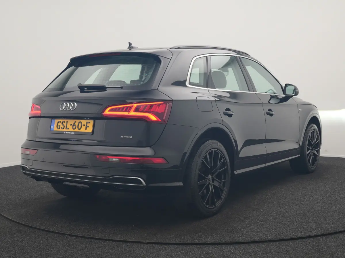50 TFSI e Quattro S Line PHEV 300pk | Trekhaak Af Fabriek | Head Up | Camera | Voorstoelen Verwarmd | Apple Carplay | Navigatie | Virtual | Plug in Hybrid