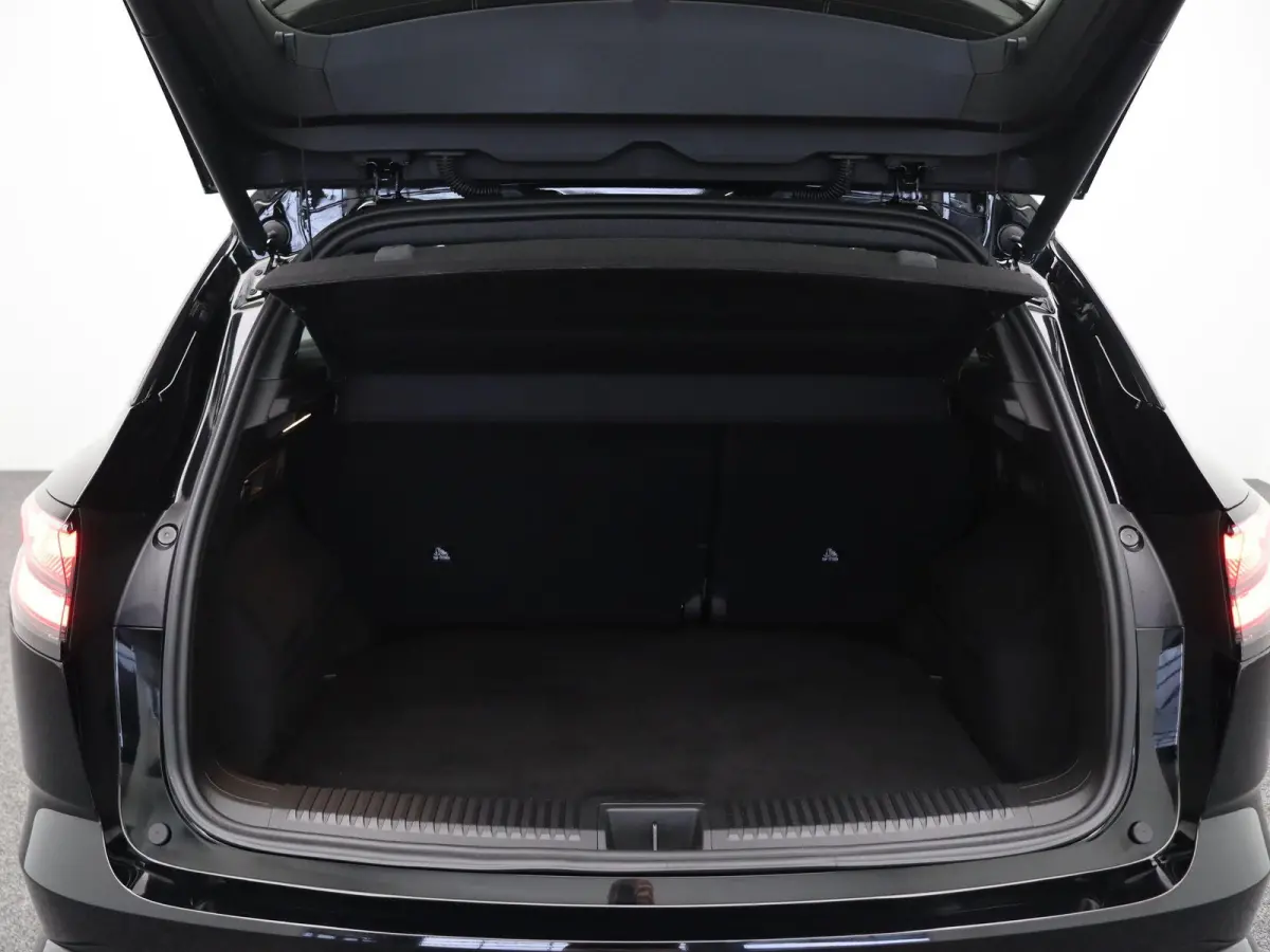 Iconic Esprit Alpine | Facelift | Stoel-stuur-voorruit verwarming | Panoramadak | Elektrisch bedienbare stoelen en achterklep | Head-up display |