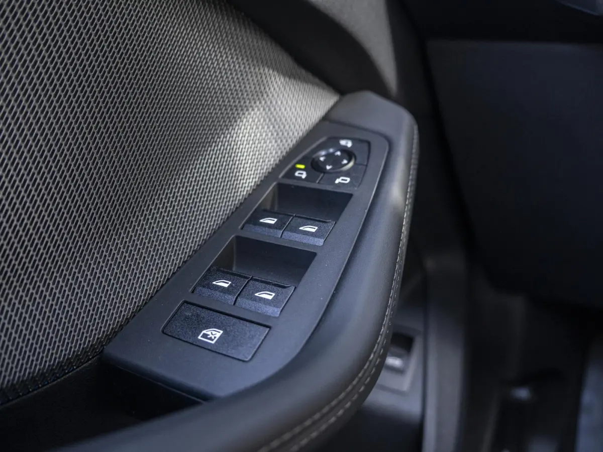 120 | M Sportpakket Pro | Innovation Pack | Stuurwielrand verwarmd | Harman-Kardon | Comfort Access | Head-Up Display | Panoramadak | Trekhaak