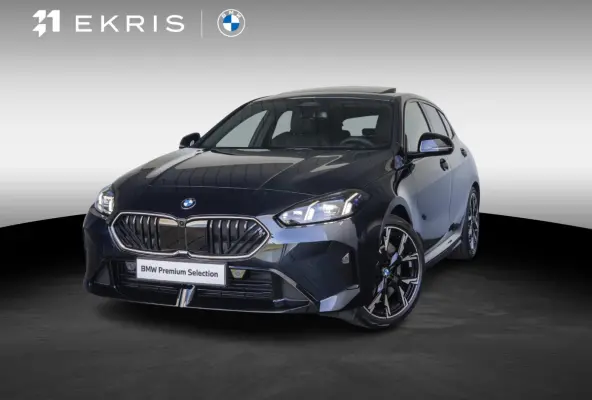 120 | M Sportpakket Pro | Innovation Pack | Stuurwielrand verwarmd | Harman-Kardon | Comfort Access | Head-Up Display | Panoramadak | Trekhaak
