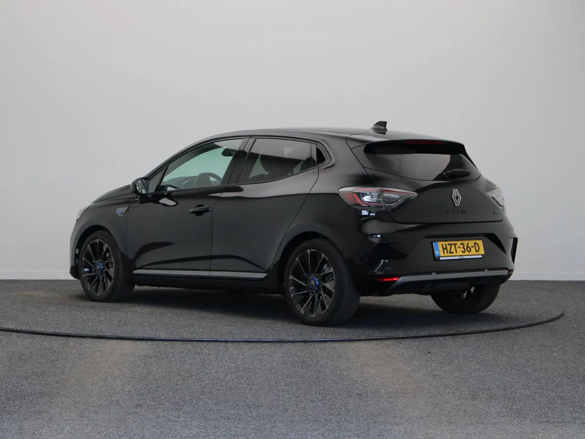 1.6 E-Tech Full Hybrid 145 esprit Alpine | Stoel-stuur verwarming | BOSE audio | Adaptieve cruise control | Achteruitrijcamera | Navigatie |