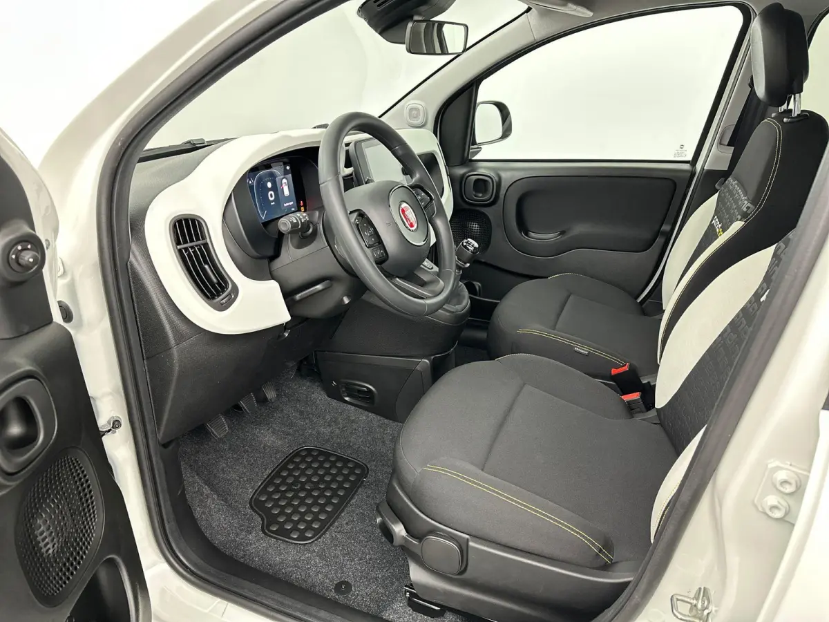 1.0 Hybrid Cross | DEMOVOORDEEL | Apple Carplay&Android Auto | PDC achter | Airco | 2+6 JAAR GARANTIE