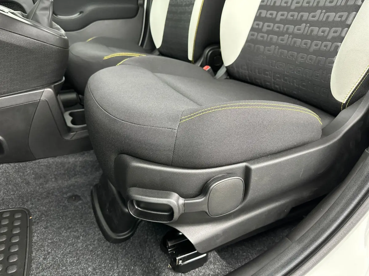 1.0 Hybrid Cross | DEMOVOORDEEL | Apple Carplay&Android Auto | PDC achter | Airco | 2+6 JAAR GARANTIE