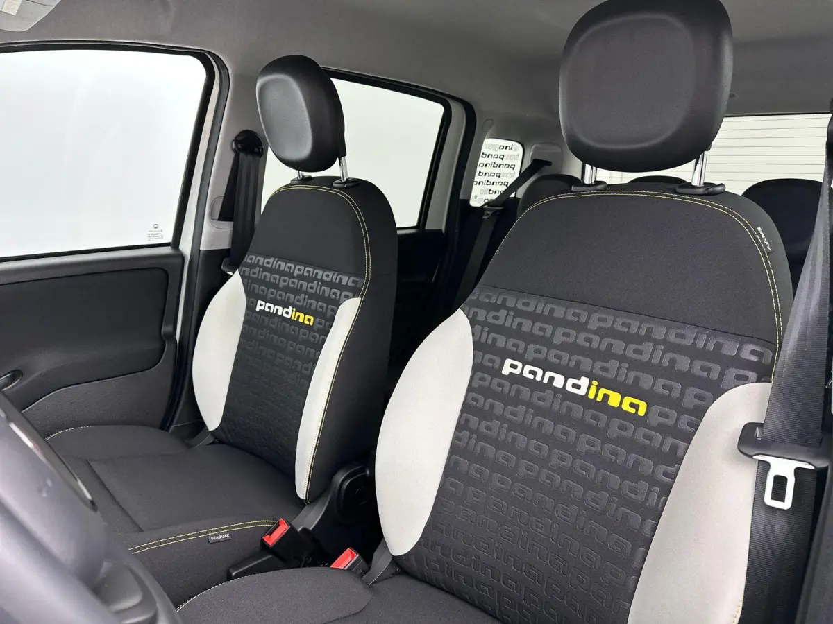1.0 Hybrid Cross | DEMOVOORDEEL | Apple Carplay&Android Auto | PDC achter | Airco | 2+6 JAAR GARANTIE