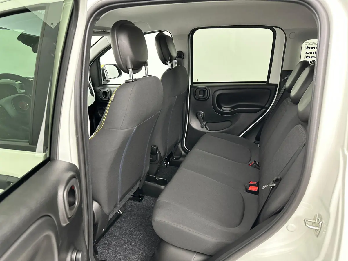 1.0 Hybrid Cross | DEMOVOORDEEL | Apple Carplay&Android Auto | PDC achter | Airco | 2+6 JAAR GARANTIE